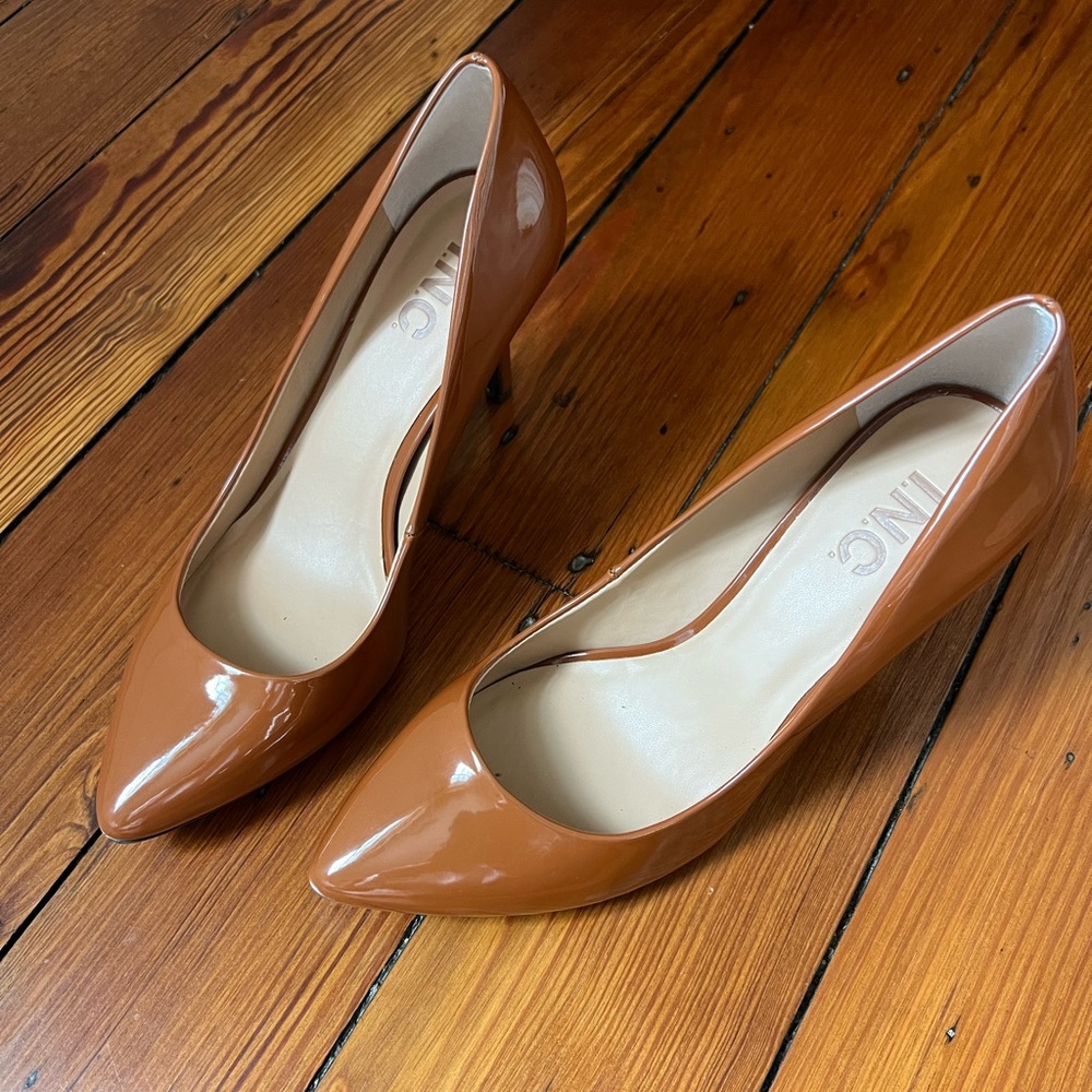 INC International Concepts Brown Pumps